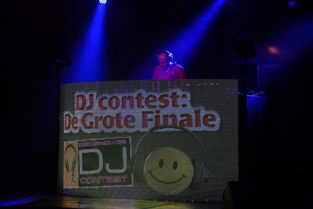 ../Images/DJ contest 009.jpg